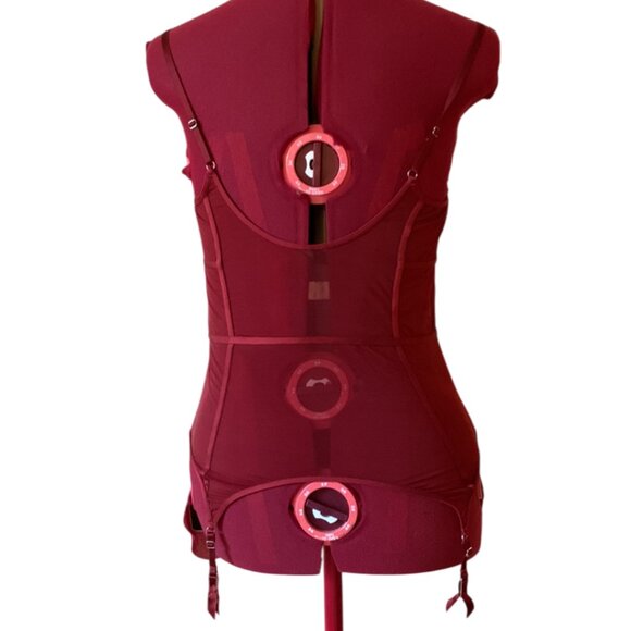 BLUSH - RED Lingerie Cami semi-sheer mesh with garter straps - large - Picture 3 of 11